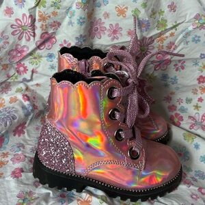 🛍️BOGO🛍️6c Pink iridescent glitter boots